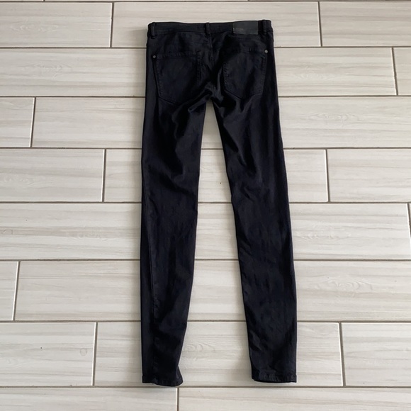 Zara TRF Black Mid Rise Skinny Jeans - Picture 2 of 5